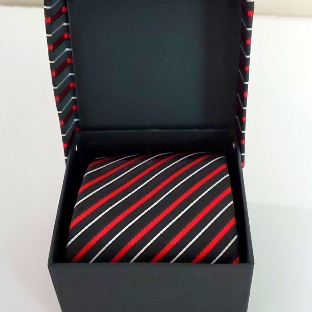 Mens tie, New in box, hand made.red/black